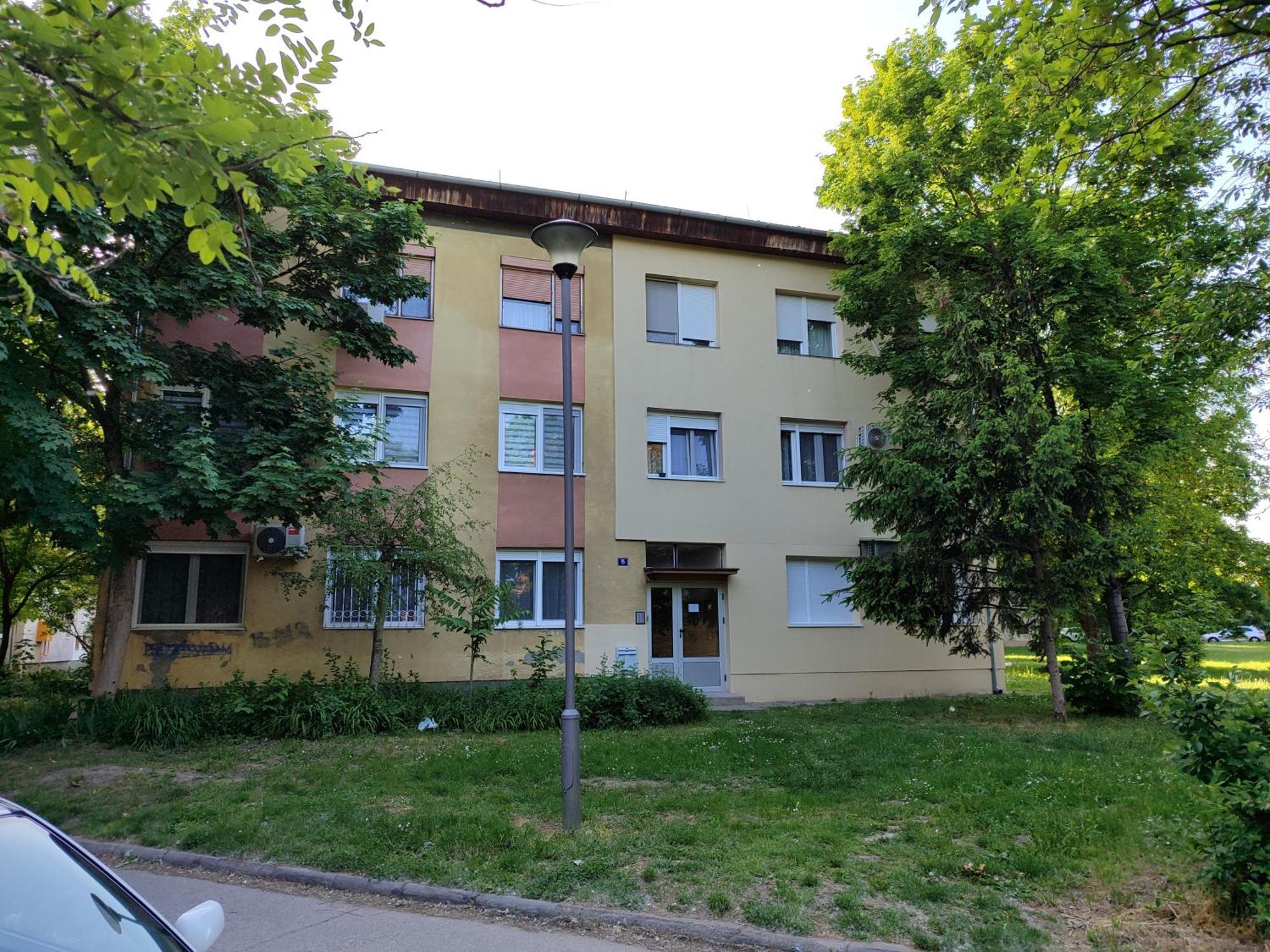 Apartman Studio Blue Subotica Esterno foto